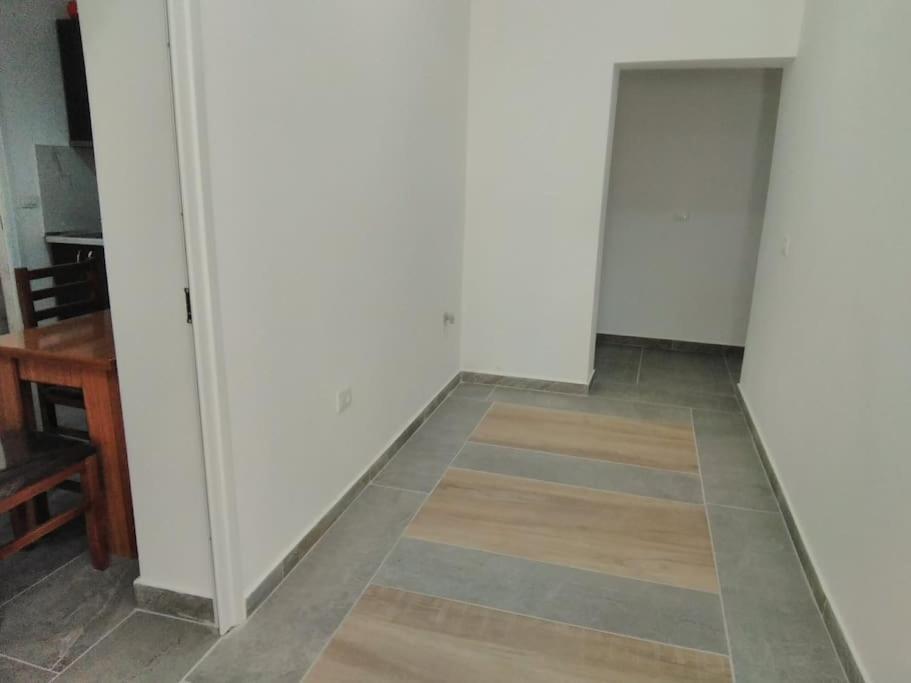 Villa Besnik, Rooms For Rent فلورا المظهر الخارجي الصورة