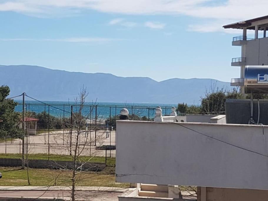 Villa Besnik, Rooms For Rent فلورا المظهر الخارجي الصورة
