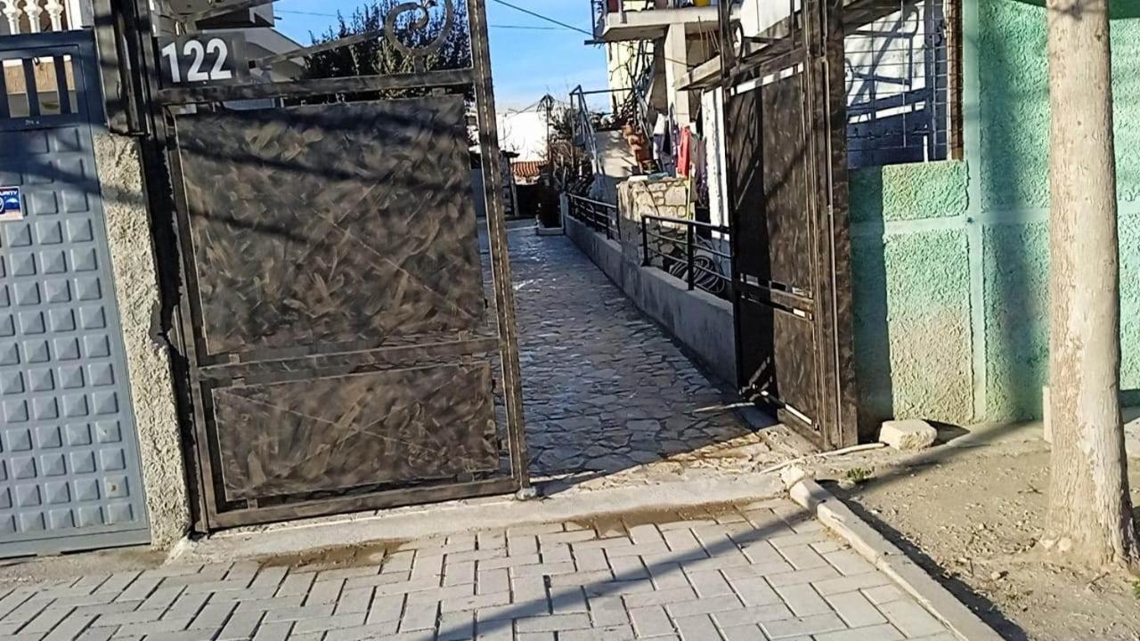 Villa Besnik, Rooms For Rent فلورا المظهر الخارجي الصورة